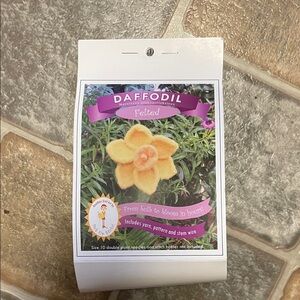 Felted Daffodil Knitting Kit